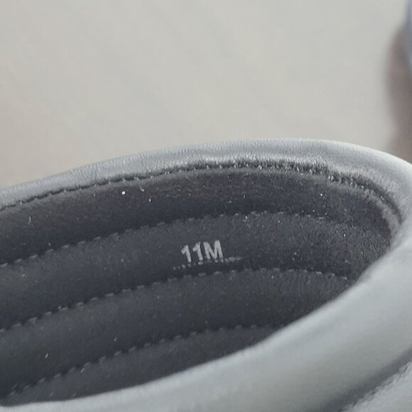 NEW Bella-Vita Georgette Womens 11M Black Leather Slide Sandals 4PT - Picture 6 of 9